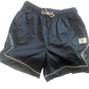 Women’s large loose fit Jordan shorts